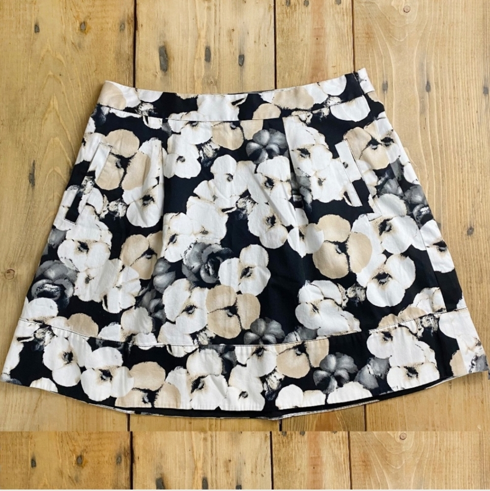 White House Black Market Floral A-line Skirt Black White Tan Size 12